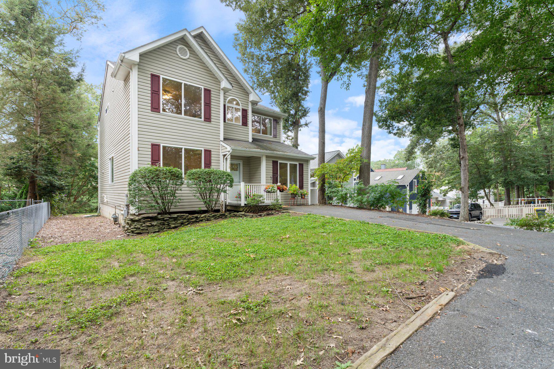 359 VALLEY STREAM ROAD N