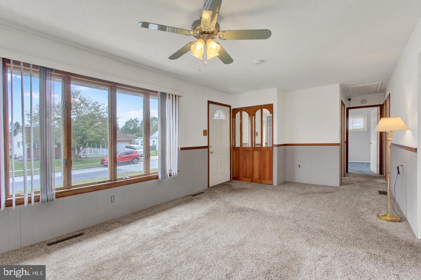 3879 OAKLEIGH DRIVE