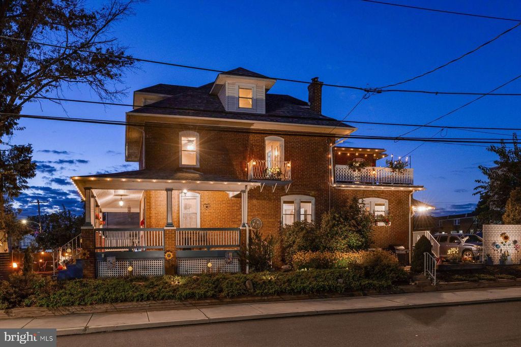 Photo of 235 E 2nd Street, LANSDALE, PA 19446 (MLS # PAMC2155822)