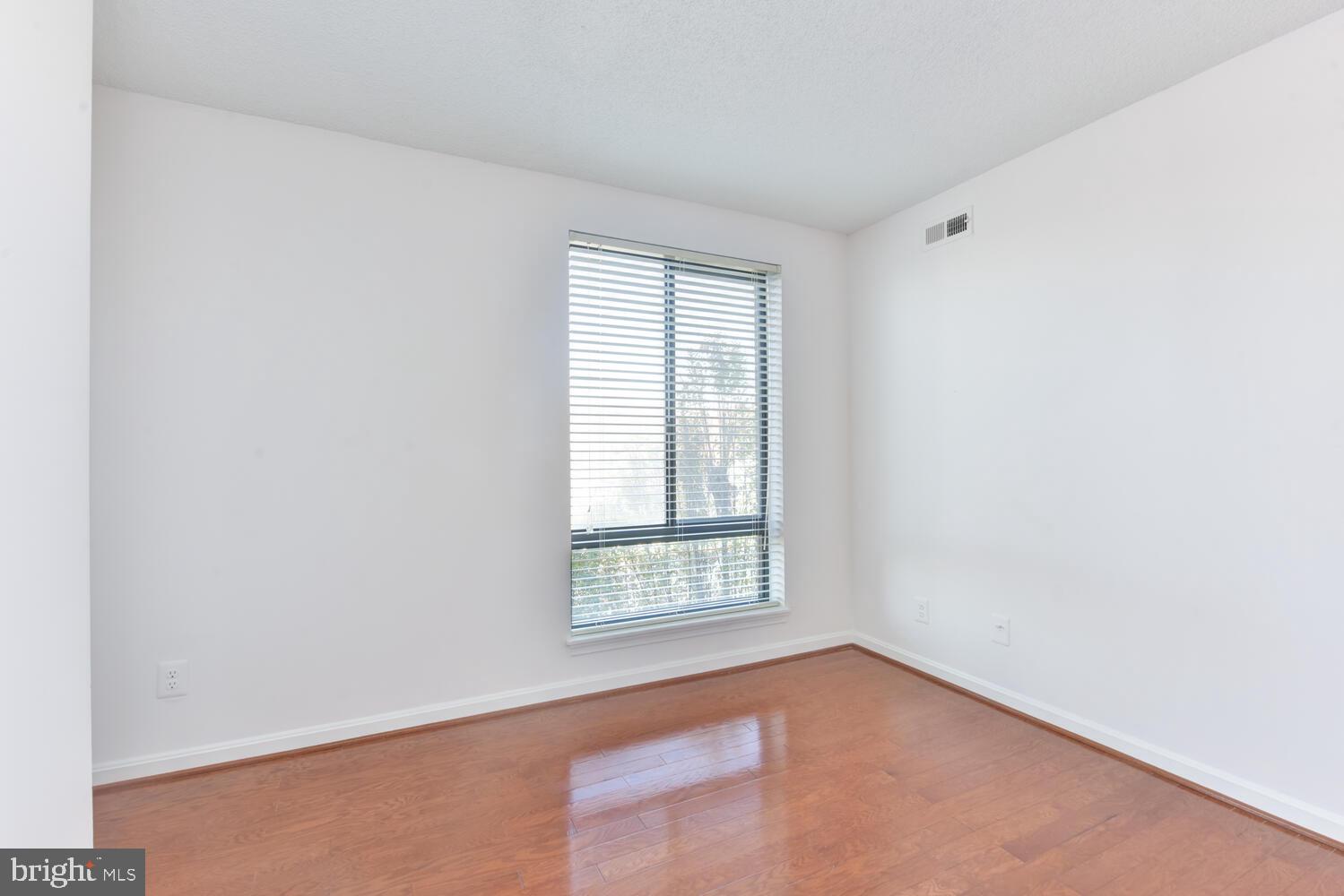 THE PLAZA - Residential