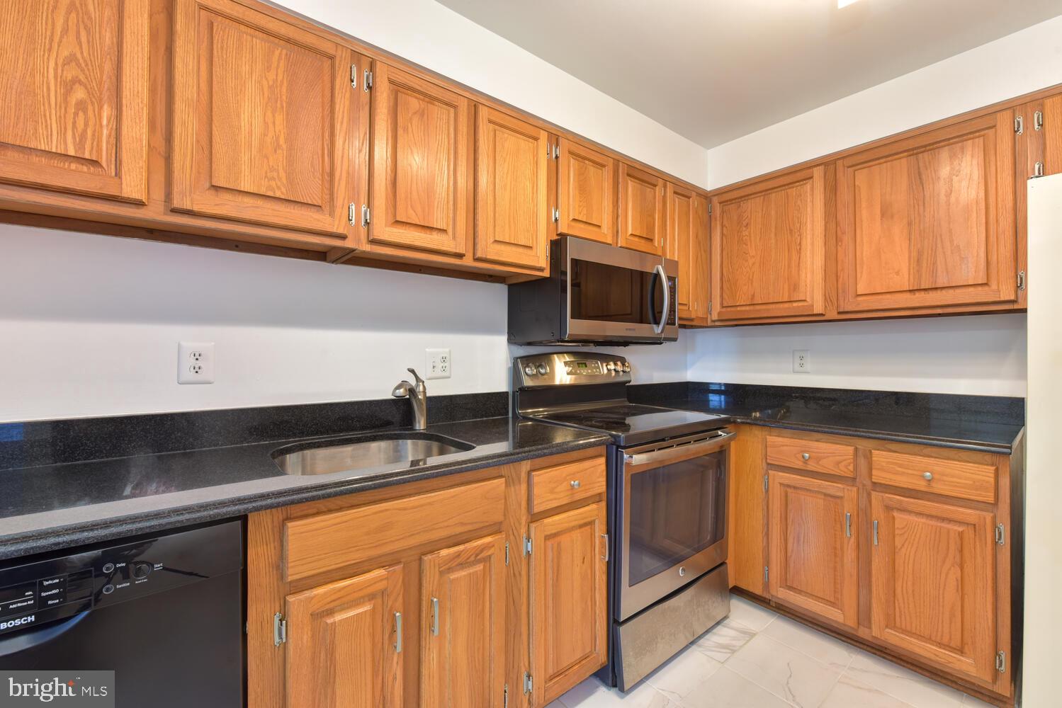 THE PLAZA - Residential