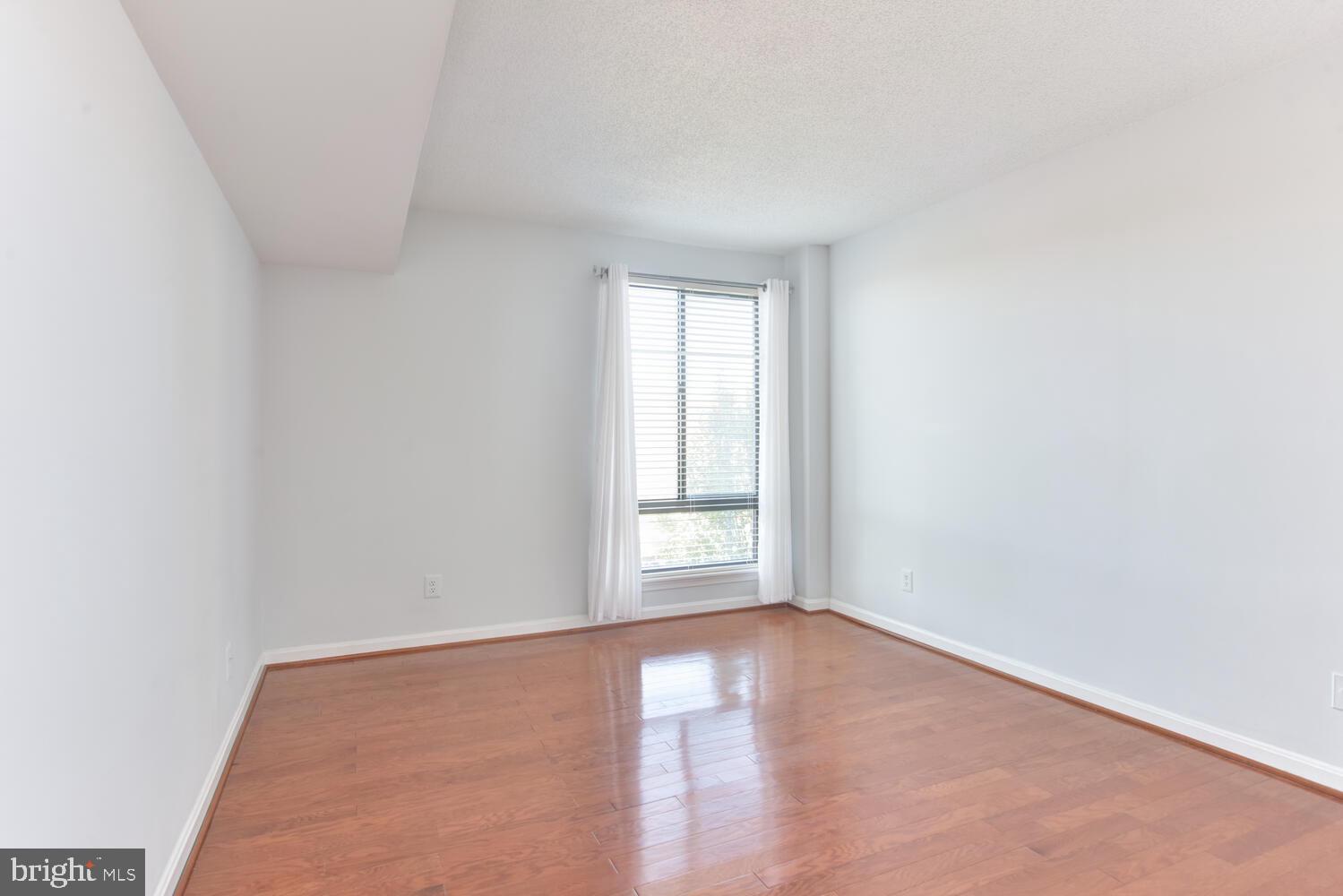 THE PLAZA - Residential