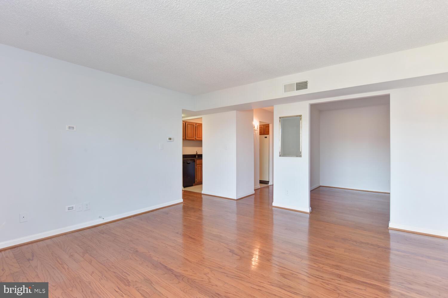 THE PLAZA - Residential