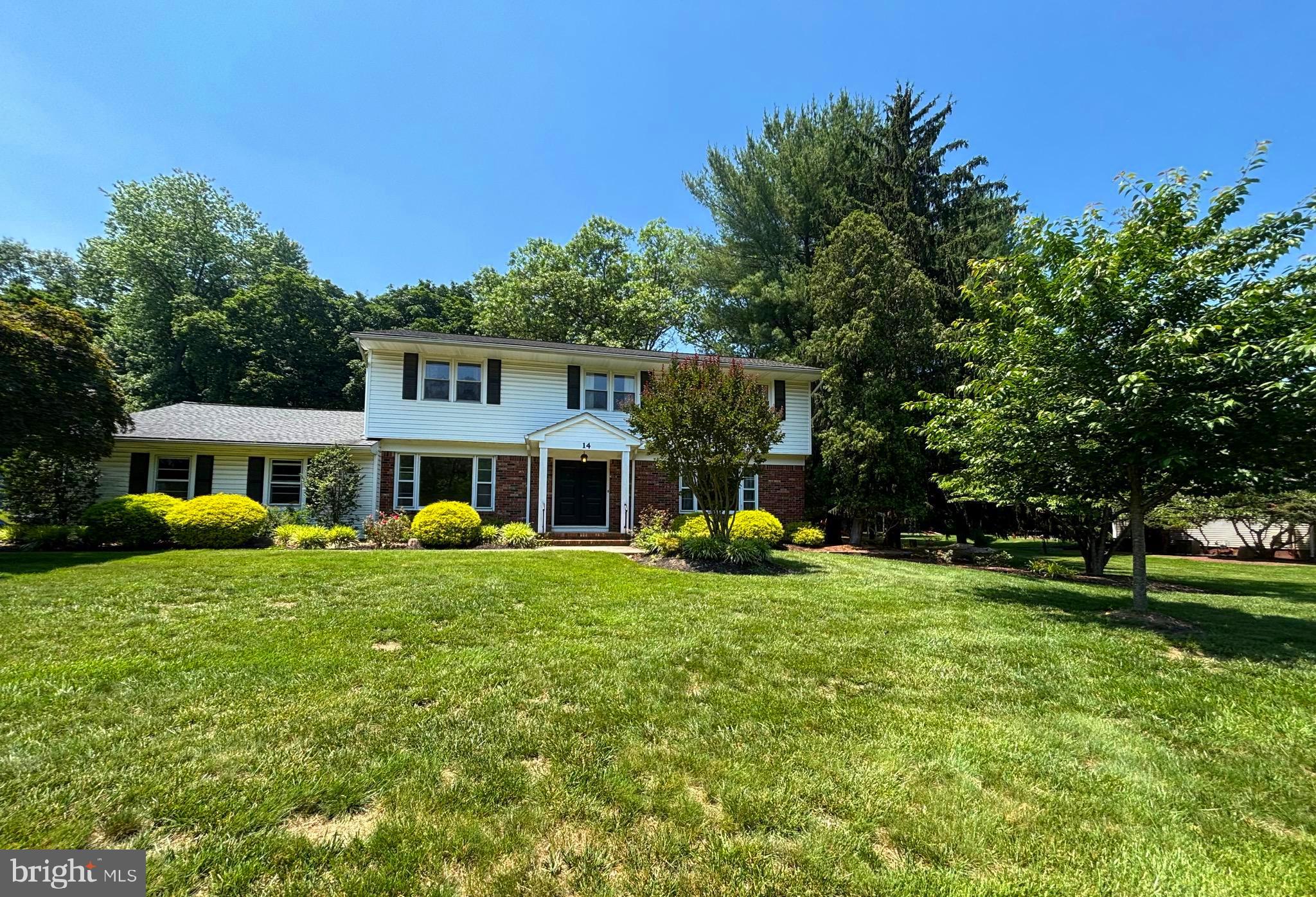 14 STONELEA DRIVE