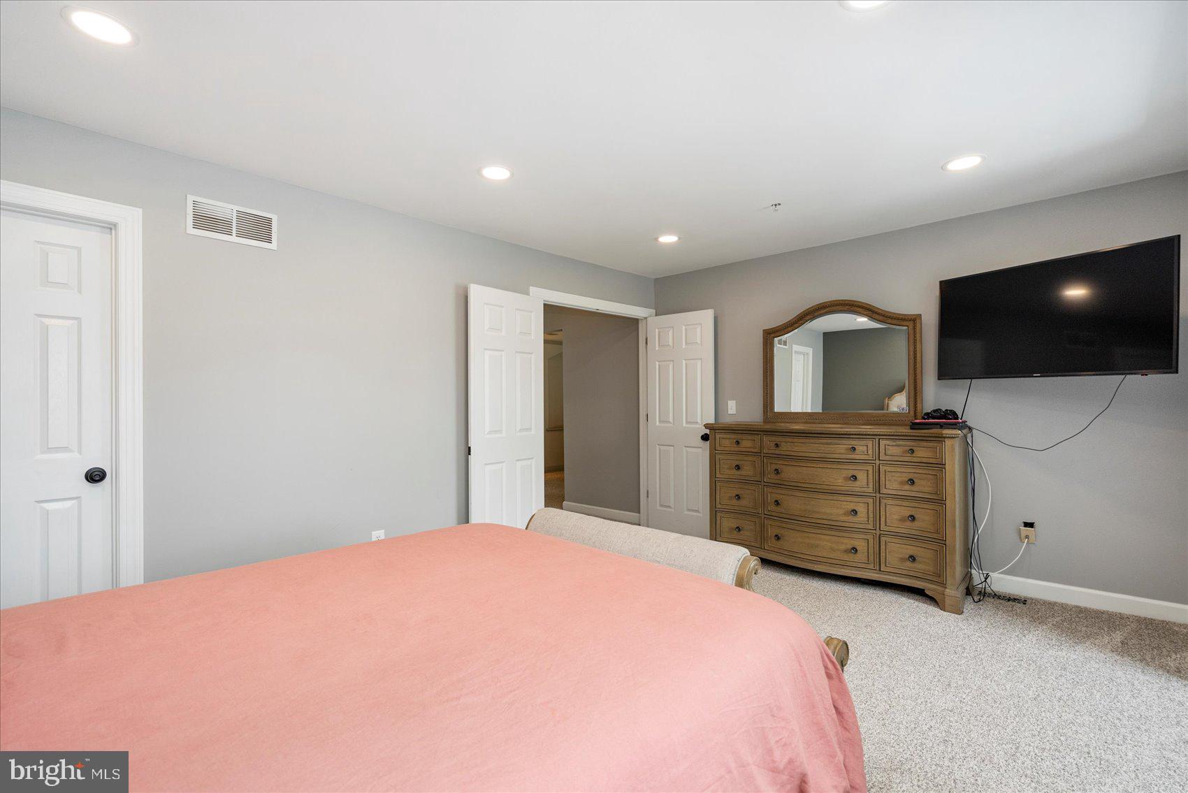 BARRINGTON - Residential