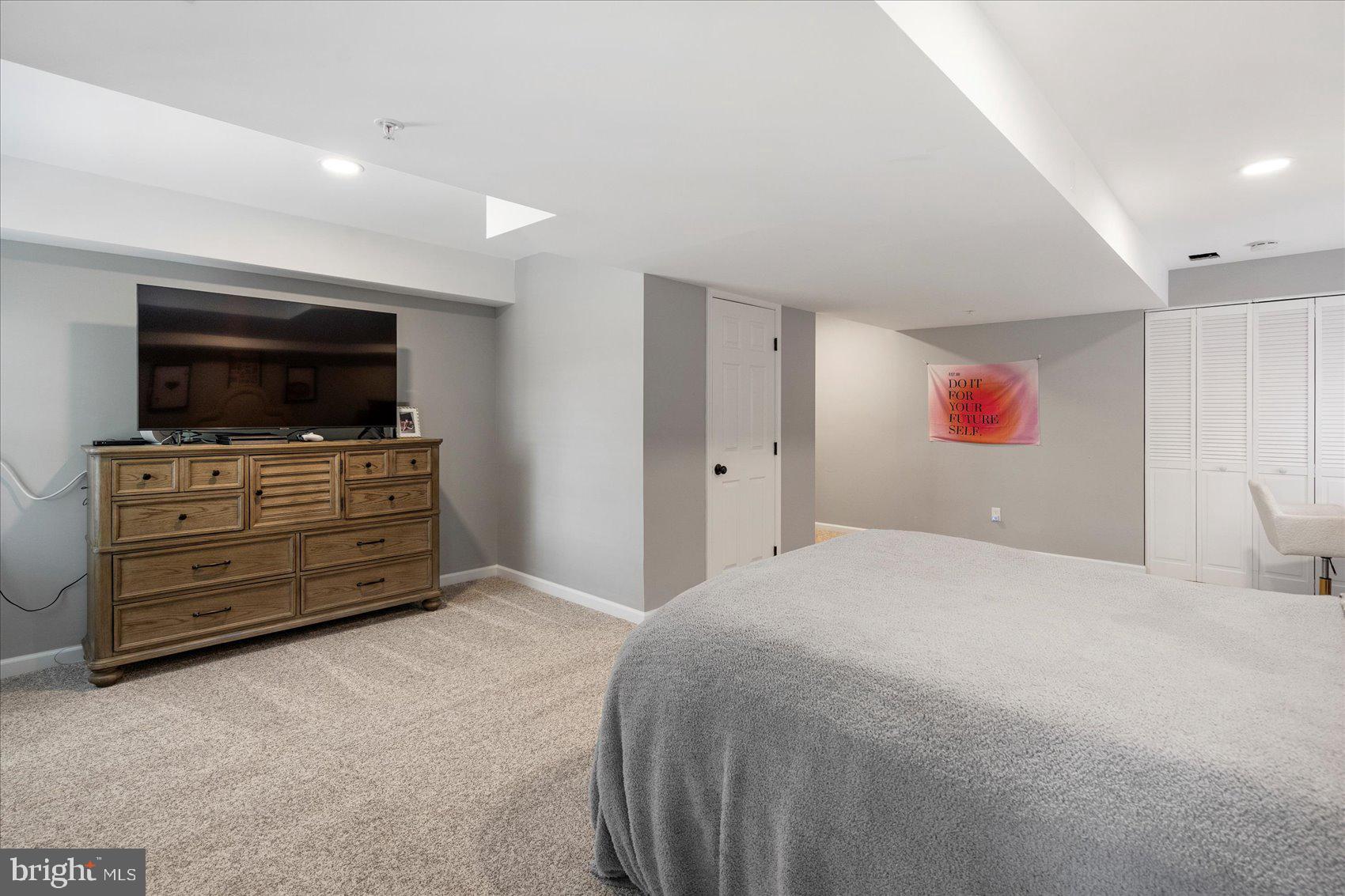 BARRINGTON - Residential