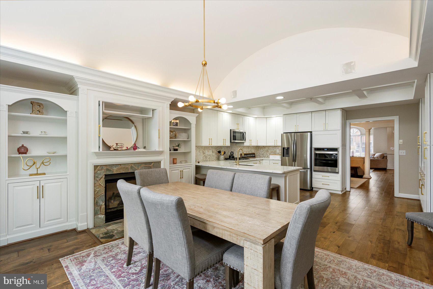 BARRINGTON - Residential