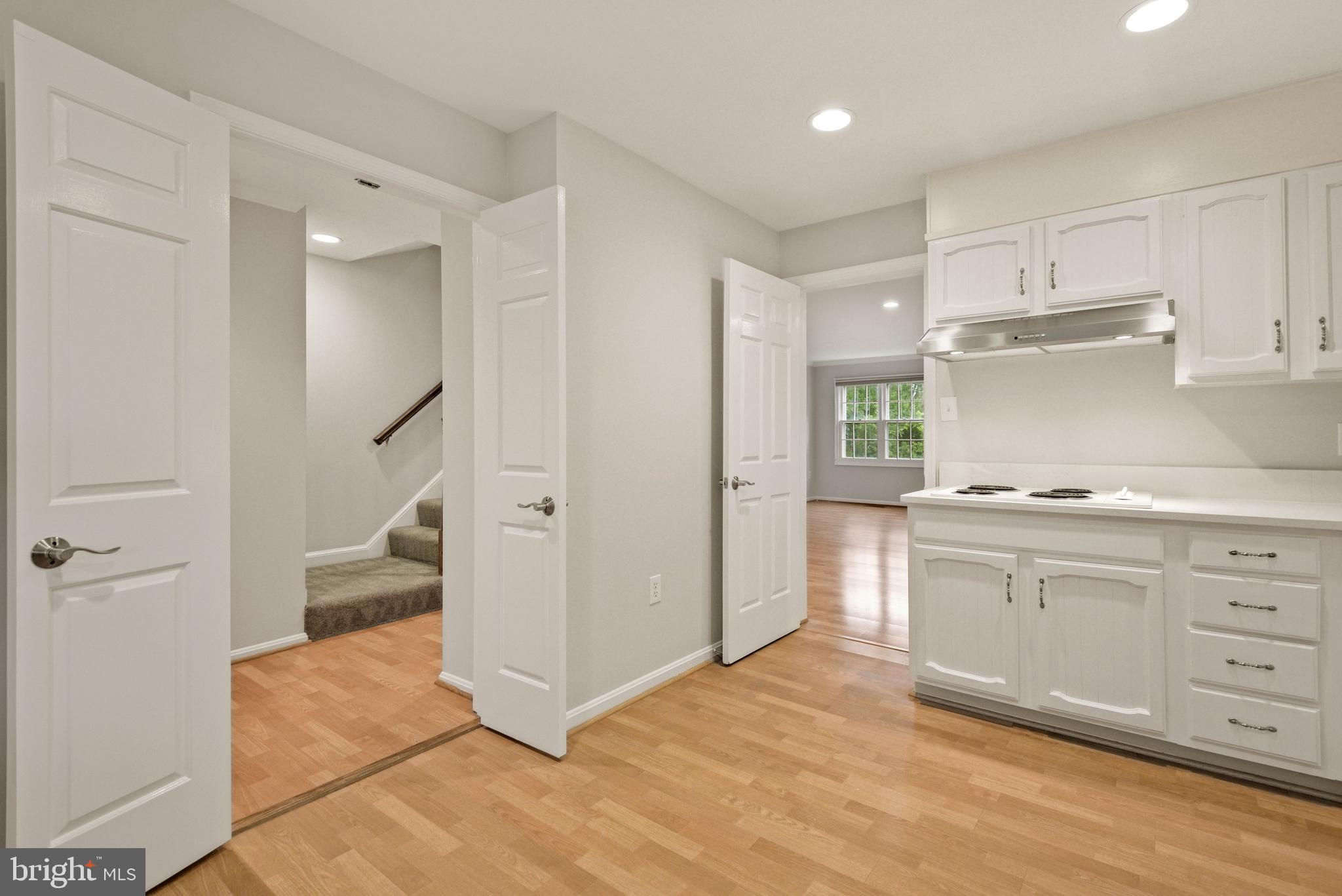 WESTLAKE TERRACE - Residential Lease