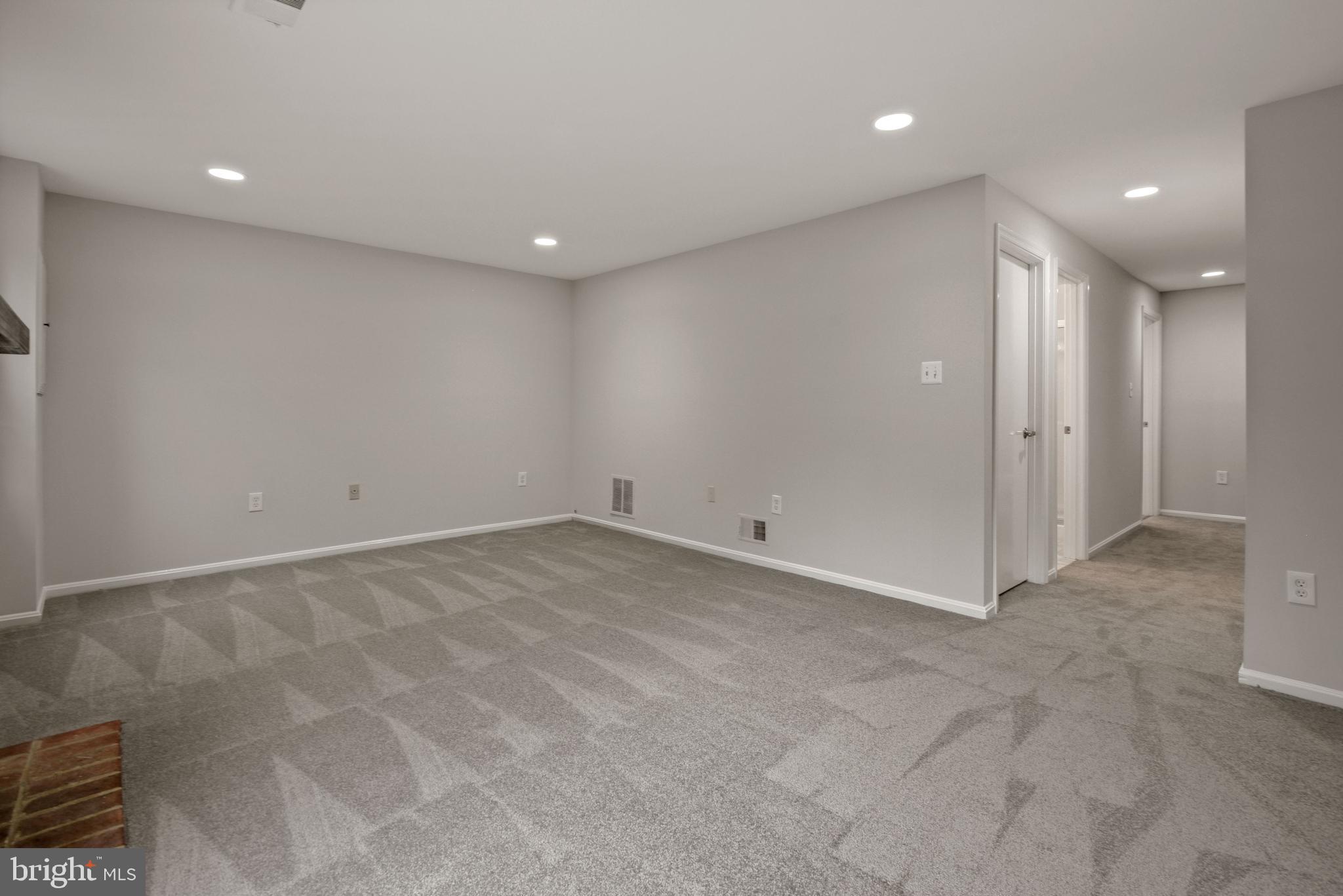 WESTLAKE TERRACE - Residential Lease