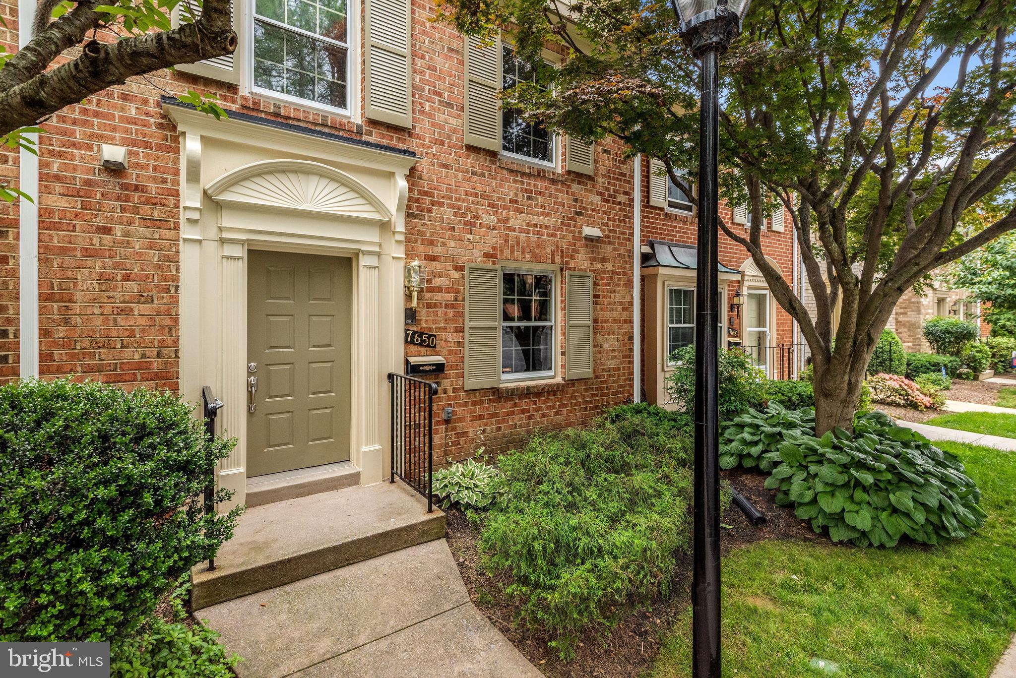 WESTLAKE TERRACE - Residential Lease