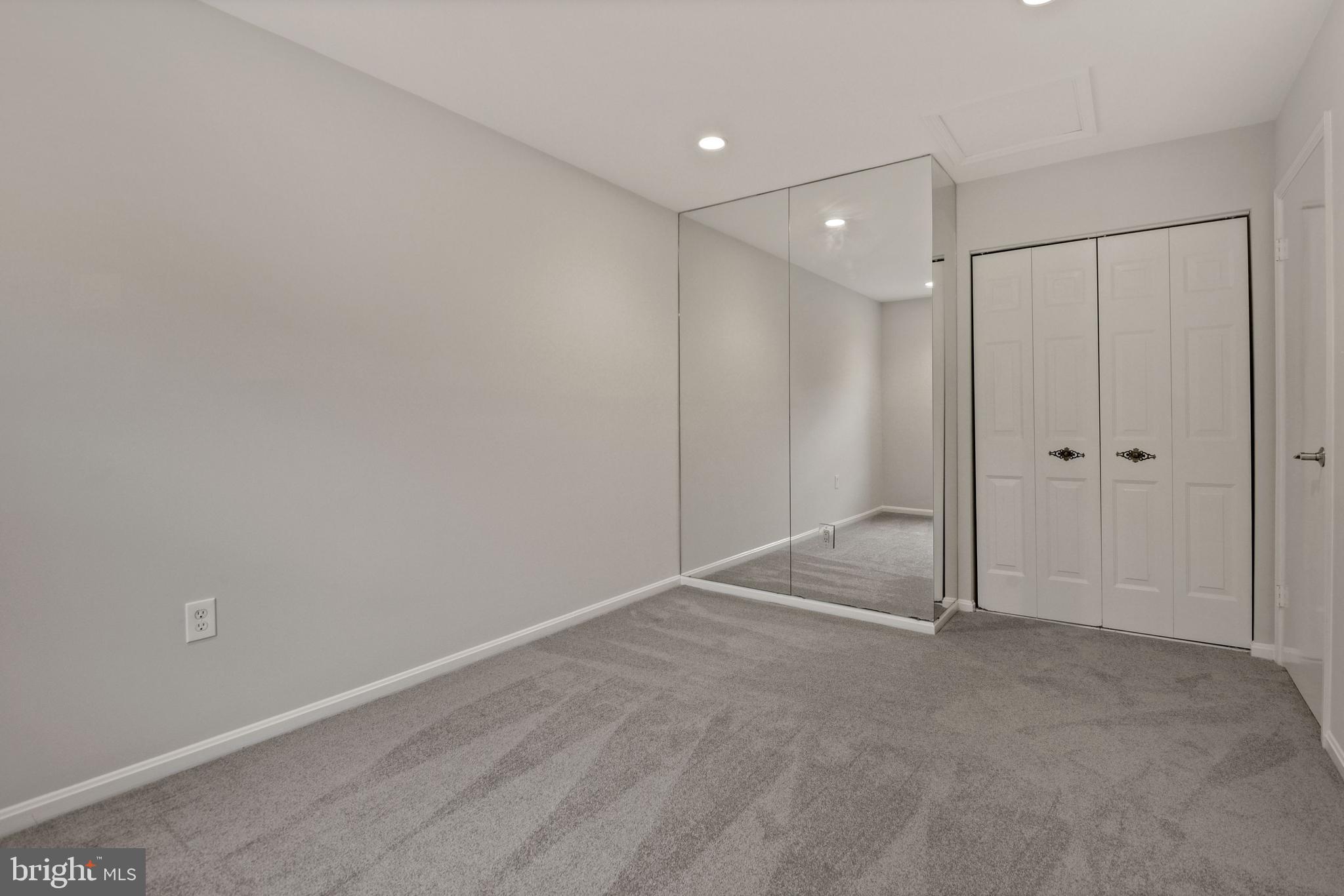 WESTLAKE TERRACE - Residential Lease