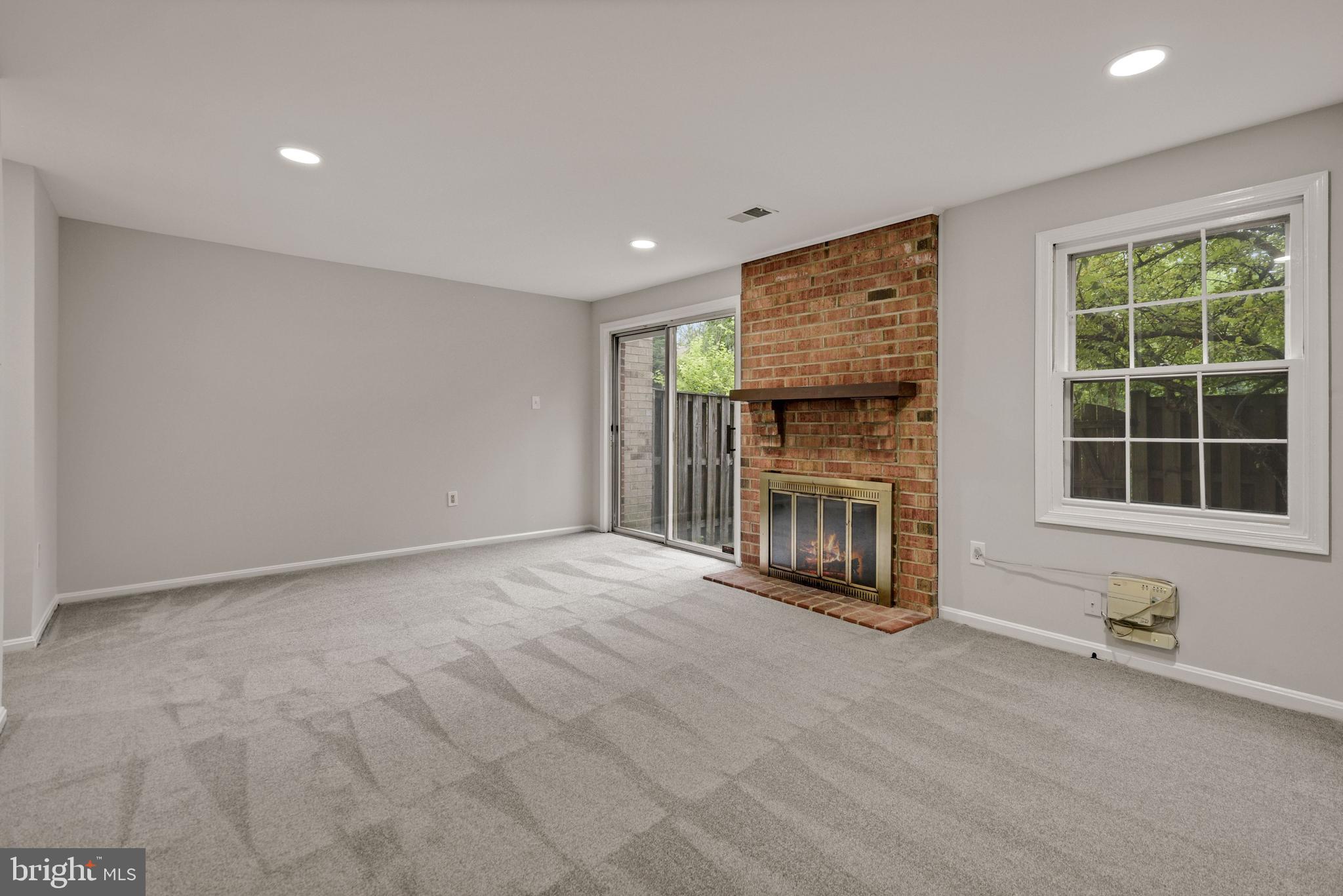 WESTLAKE TERRACE - Residential Lease