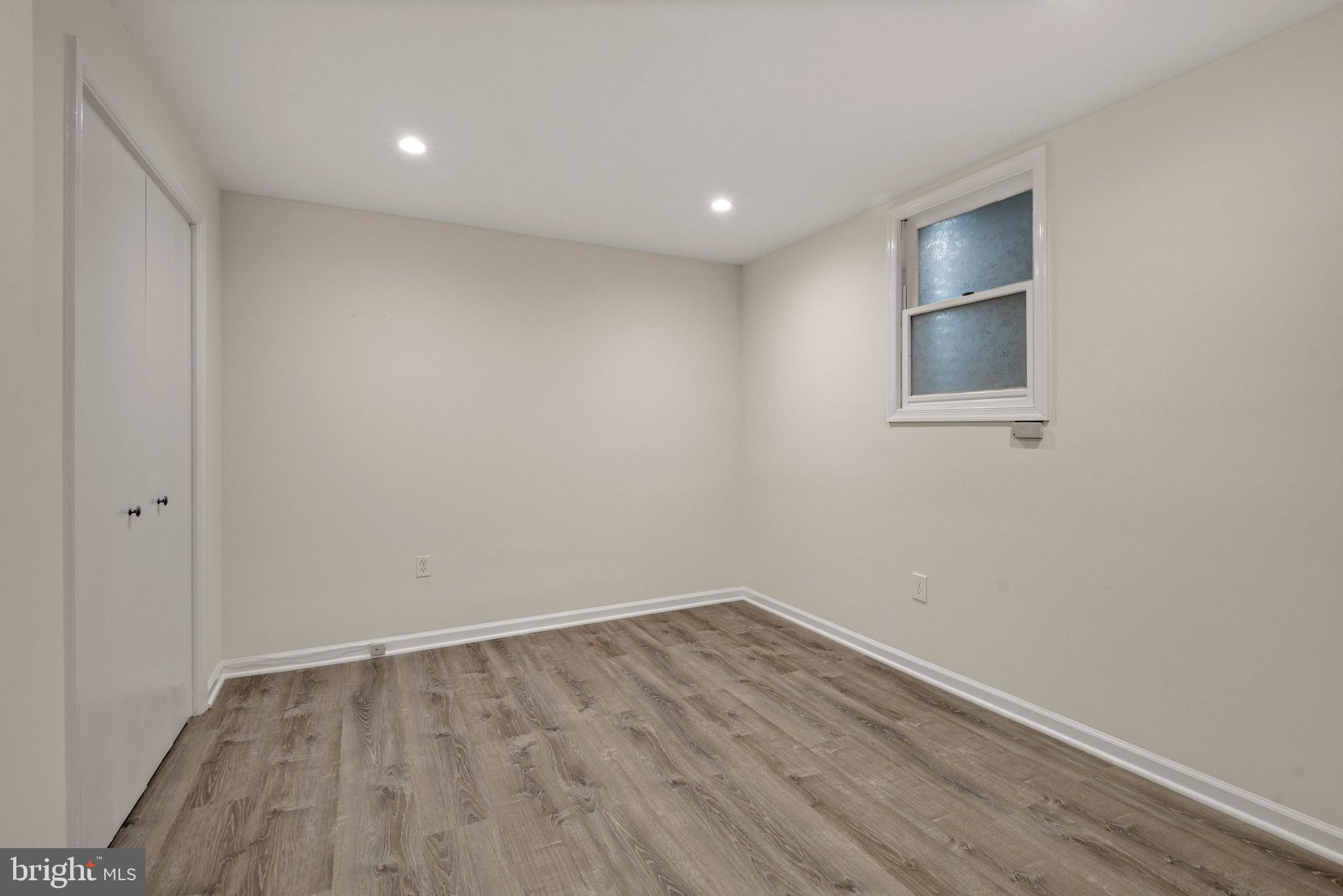 WESTLAKE TERRACE - Residential Lease