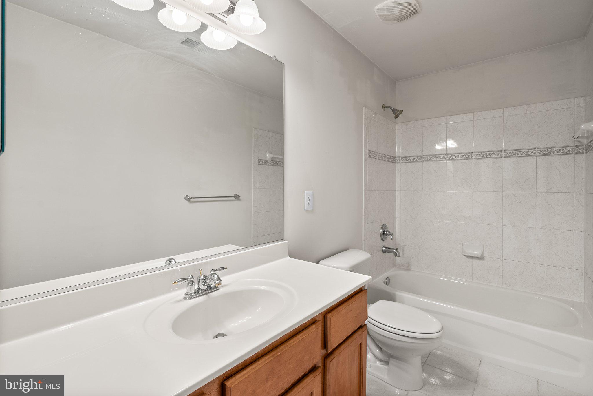 URBANA HIGHLANDS - Residential