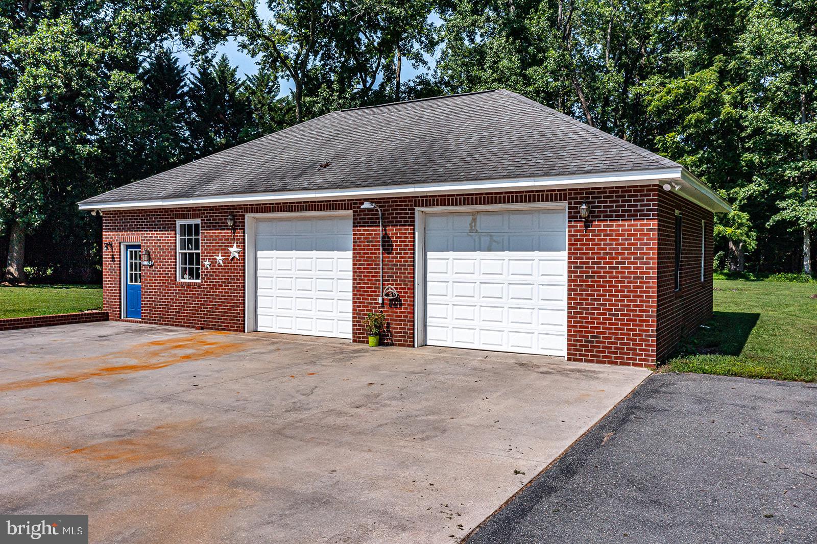 COAN HARBOUR ESTATES - Residential