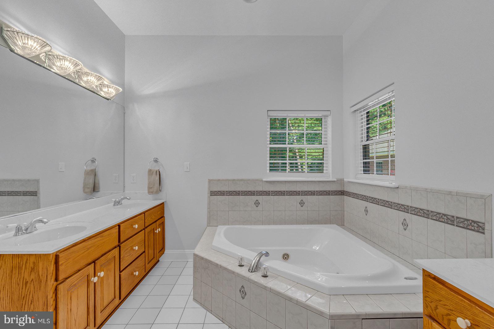 COAN HARBOUR ESTATES - Residential