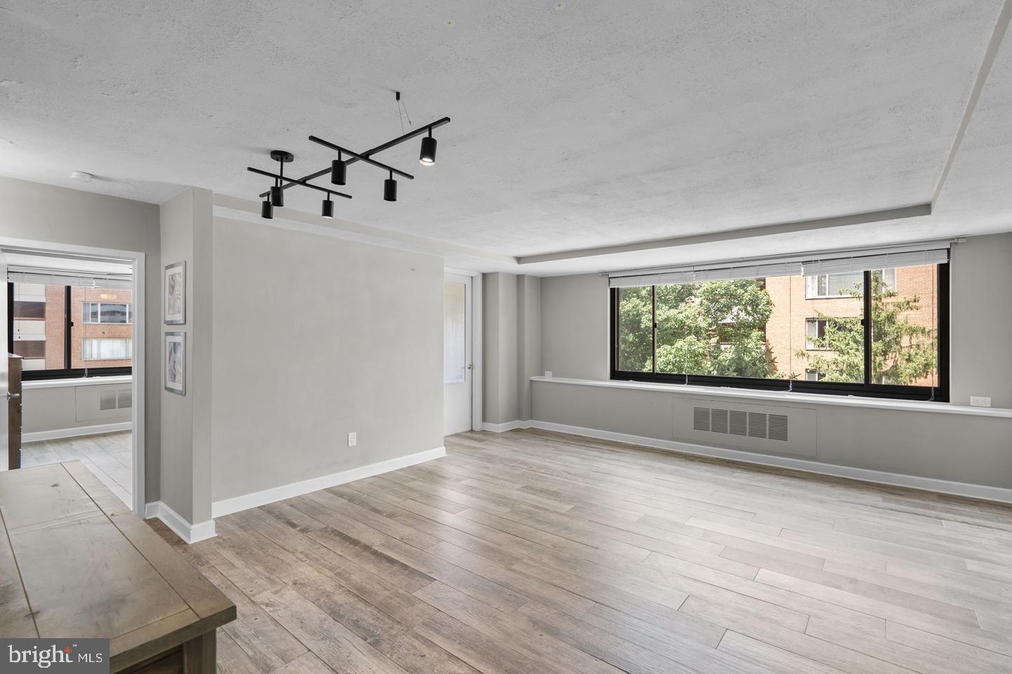 1021 ARLINGTON BOULEVARD 806