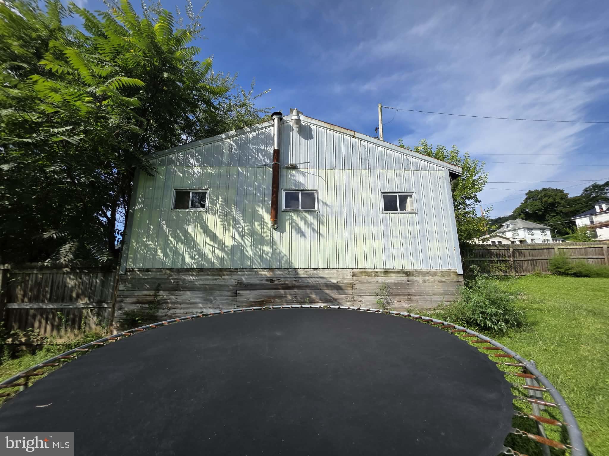 11459 JUNIATA AVENUE