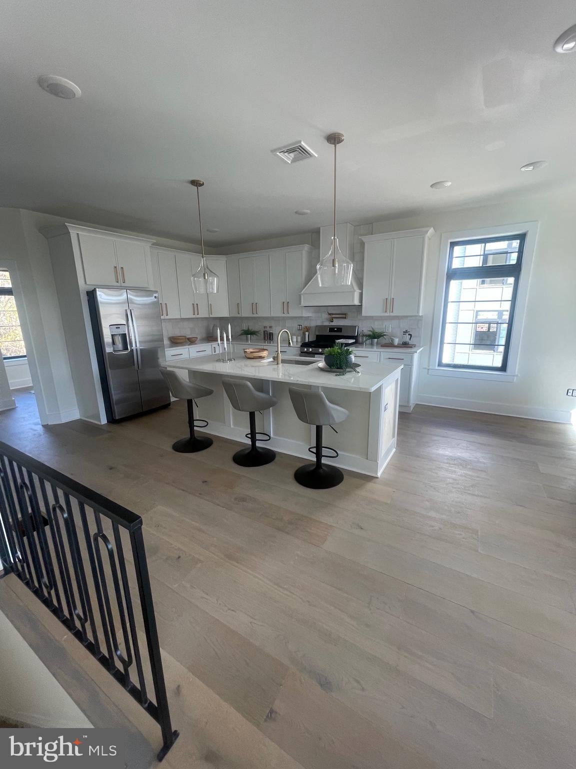 7519 R RIDGE