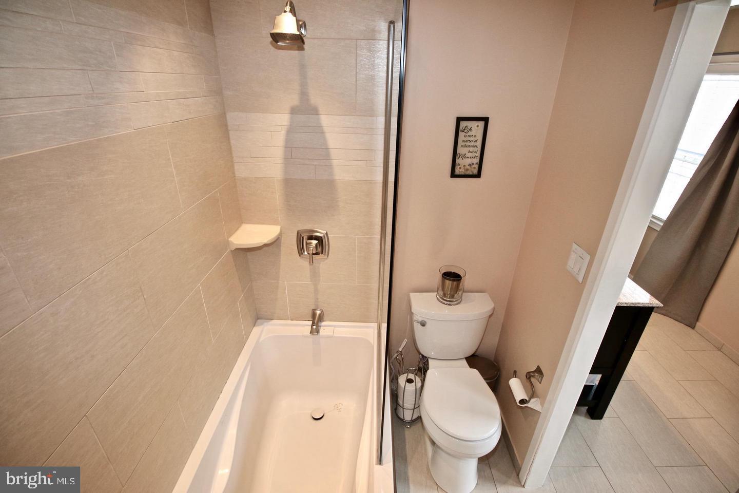 WOODSTREAM - Residential Lease