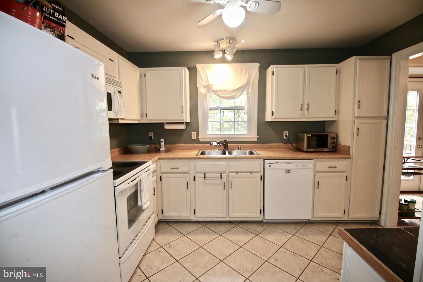 WOODSTREAM - Residential Lease