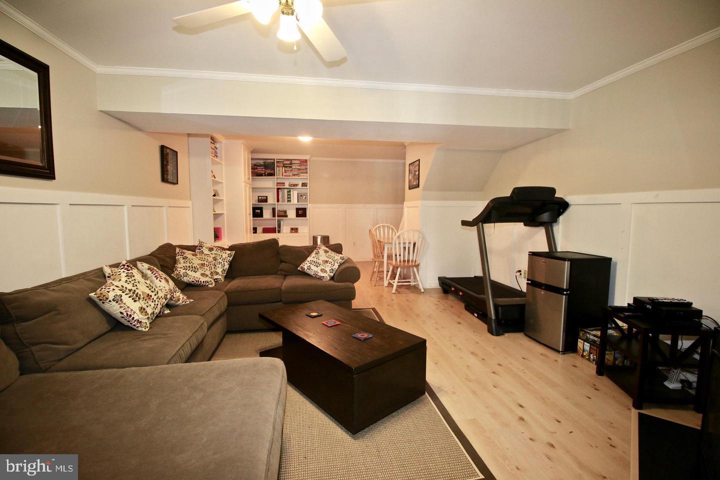 WOODSTREAM - Residential Lease