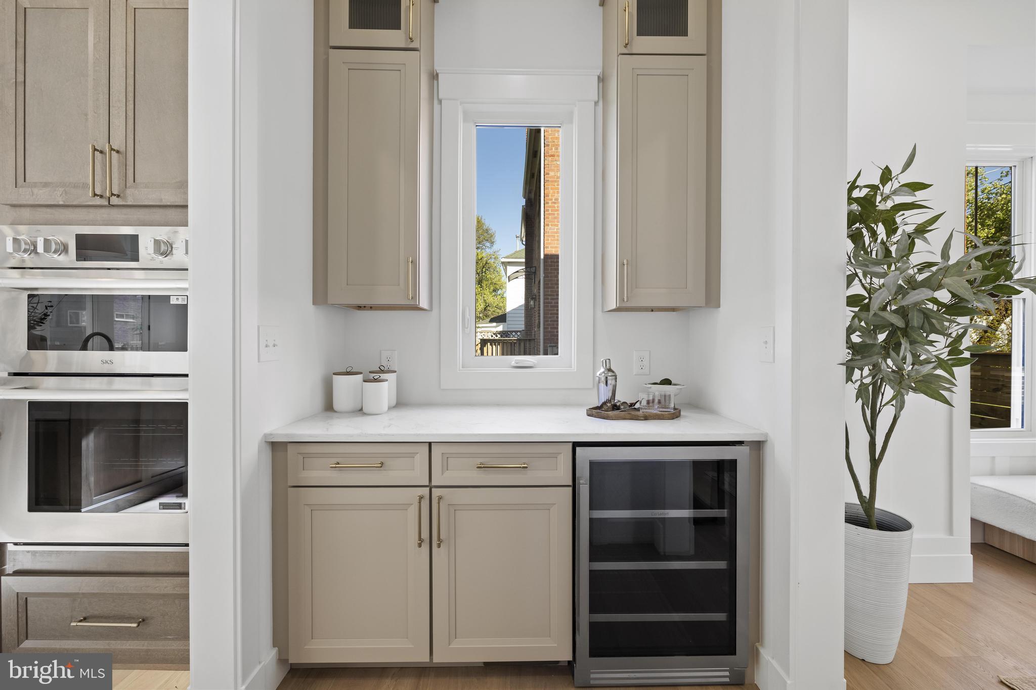 DEL RAY/ROSEMONT - Residential