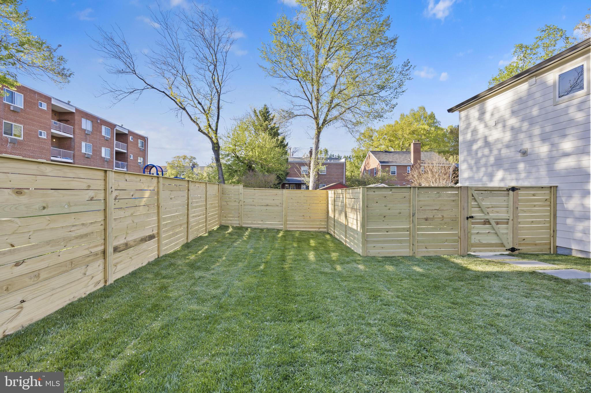 DEL RAY/ROSEMONT - Residential