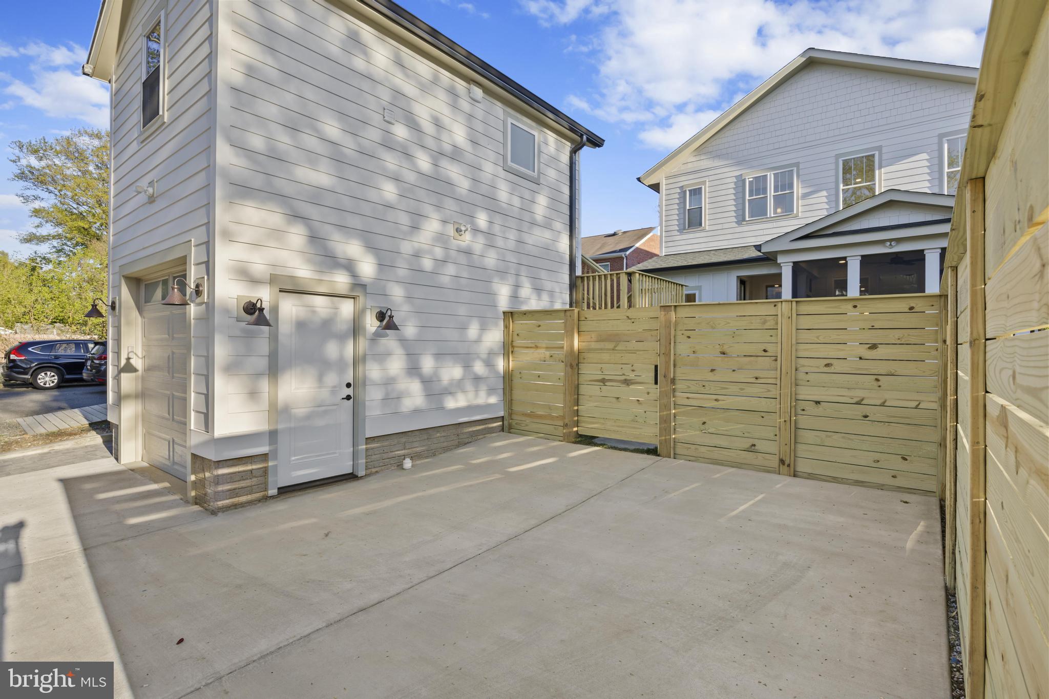 DEL RAY/ROSEMONT - Residential