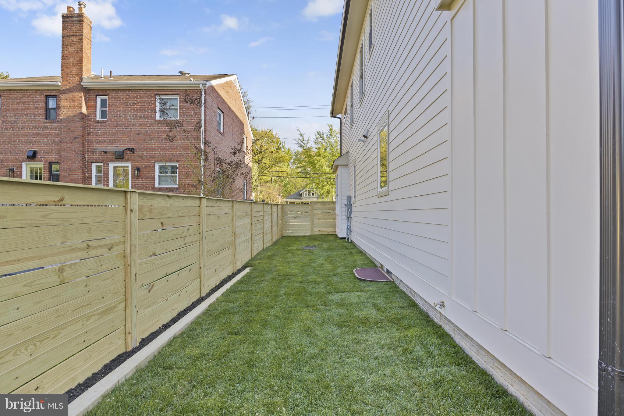 DEL RAY/ROSEMONT - Residential