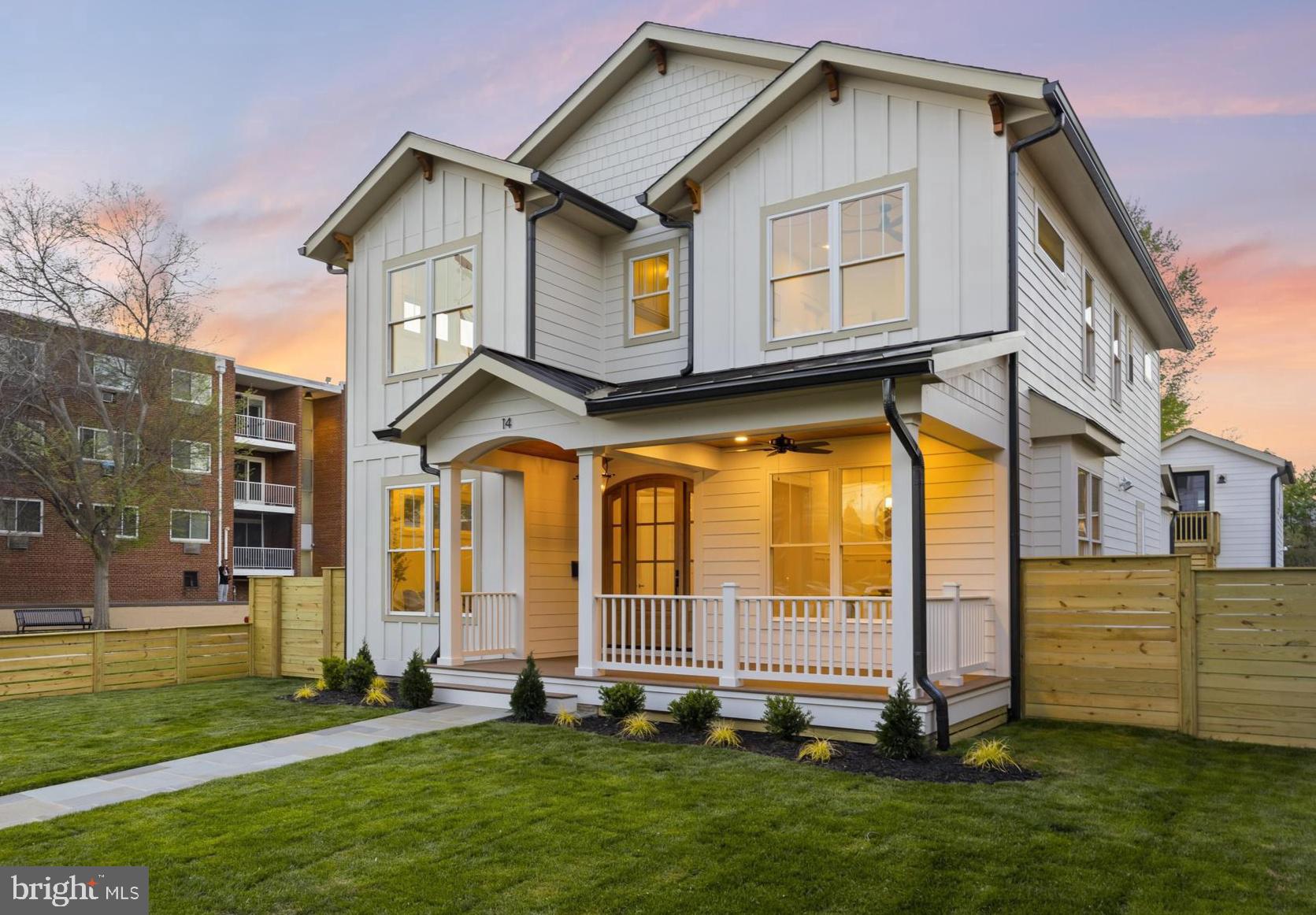 DEL RAY/ROSEMONT - Residential