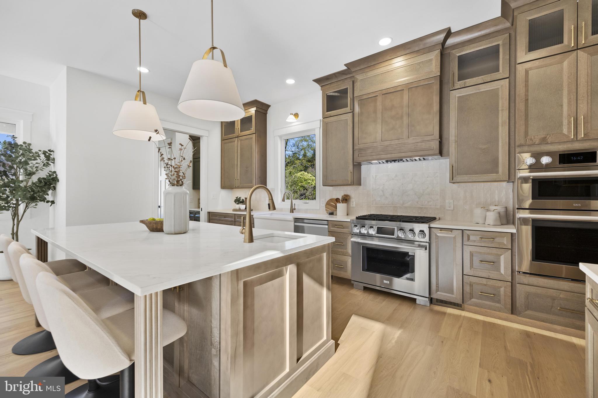 DEL RAY/ROSEMONT - Residential