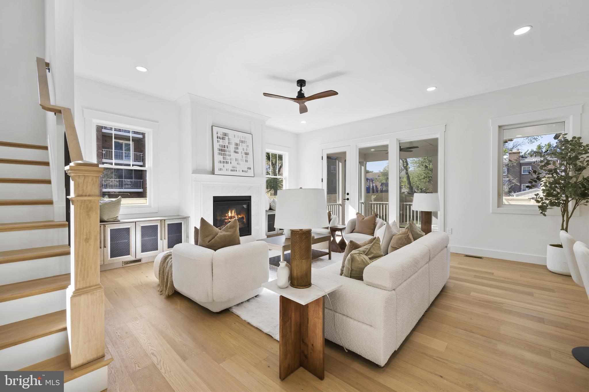 DEL RAY/ROSEMONT - Residential