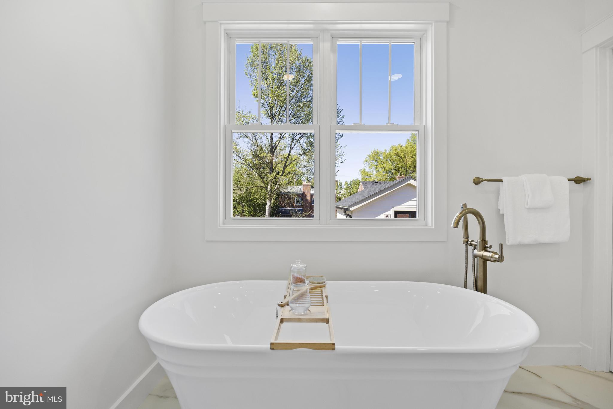 DEL RAY/ROSEMONT - Residential