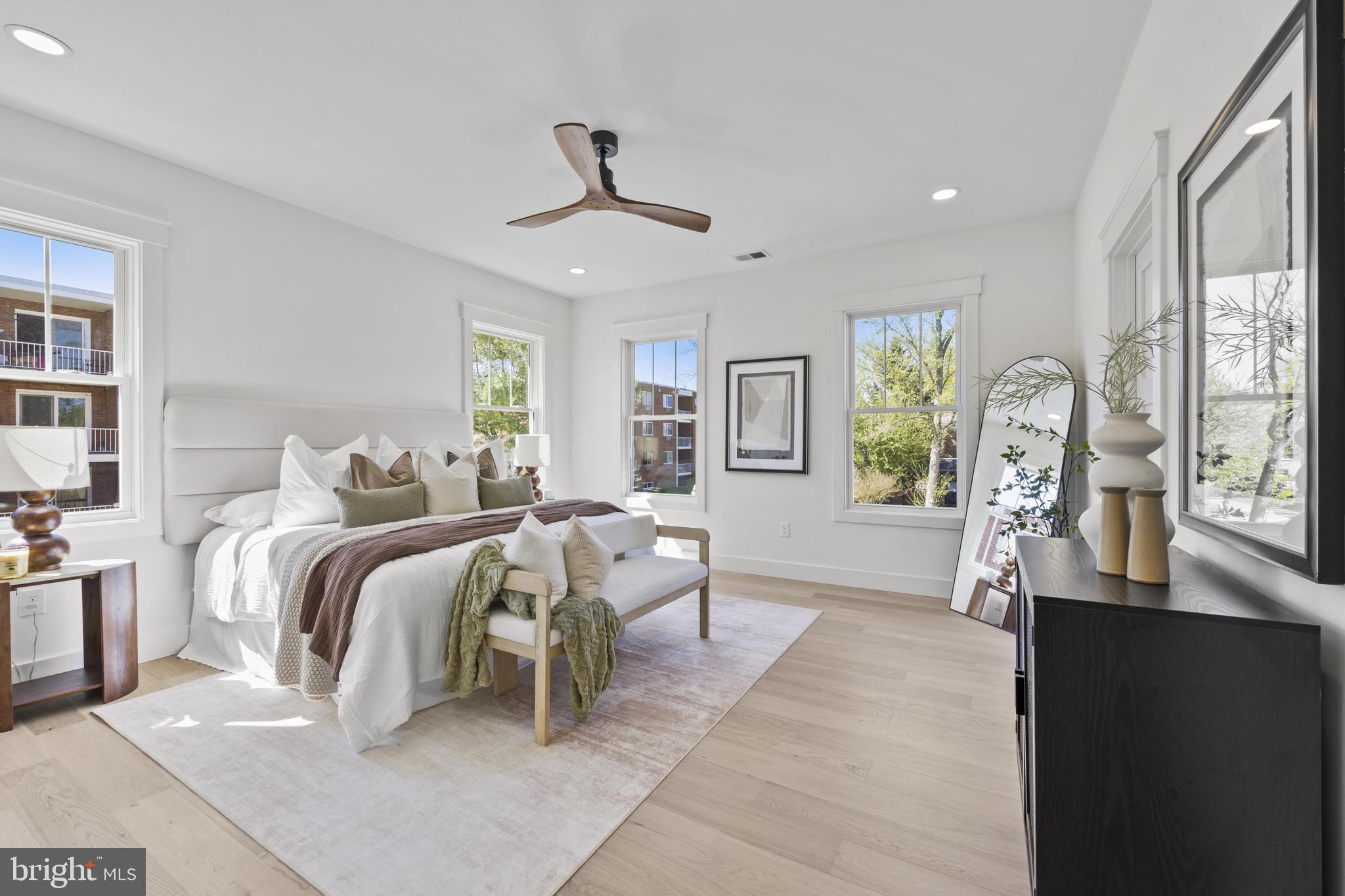 DEL RAY/ROSEMONT - Residential