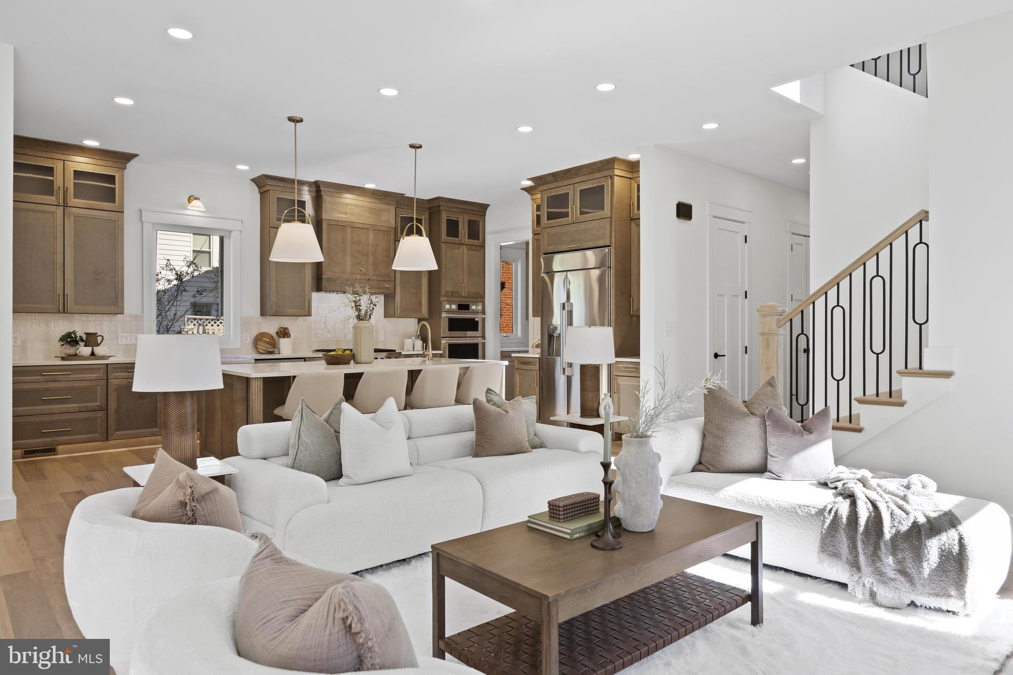 DEL RAY/ROSEMONT - Residential