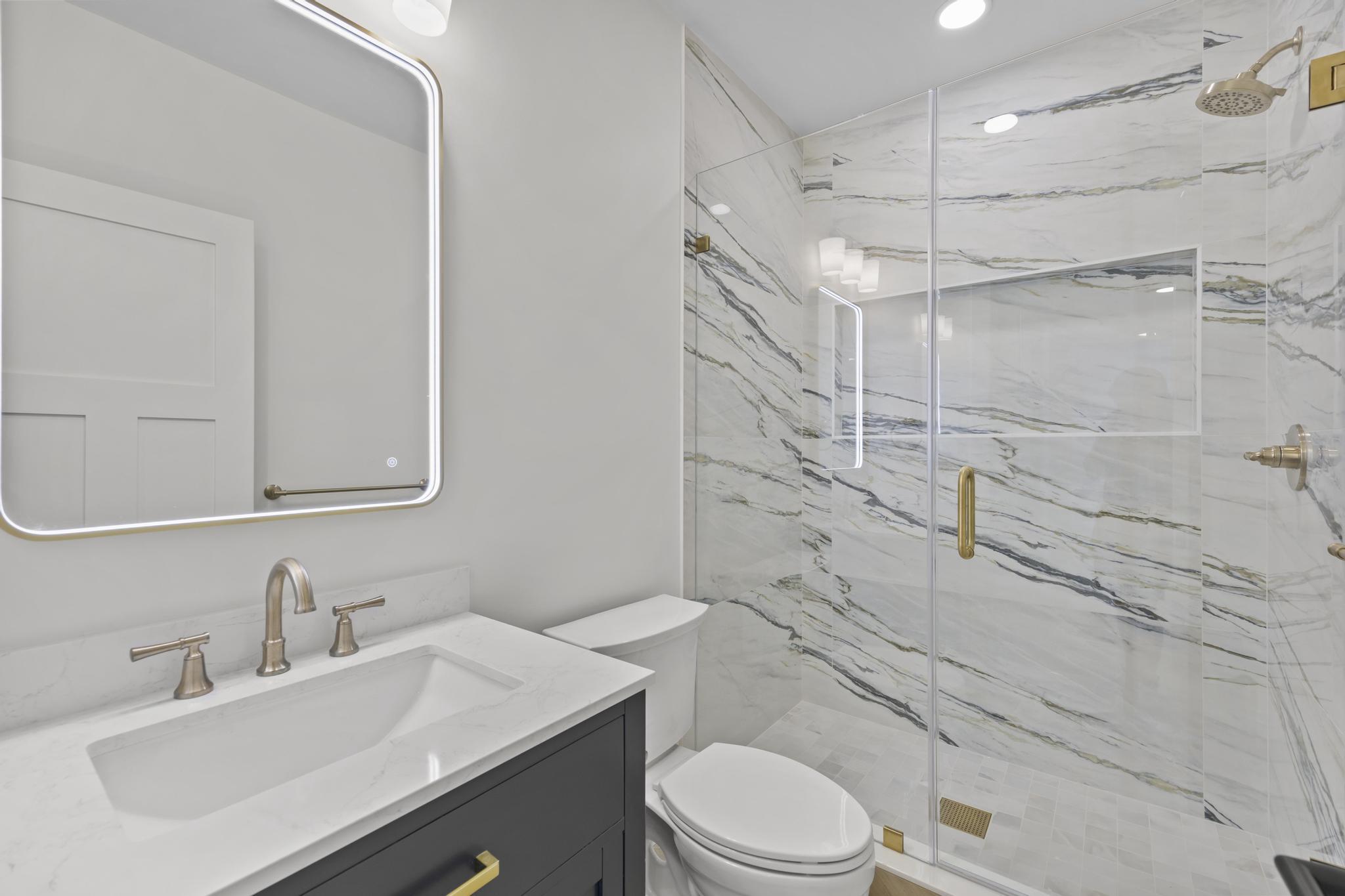 DEL RAY/ROSEMONT - Residential