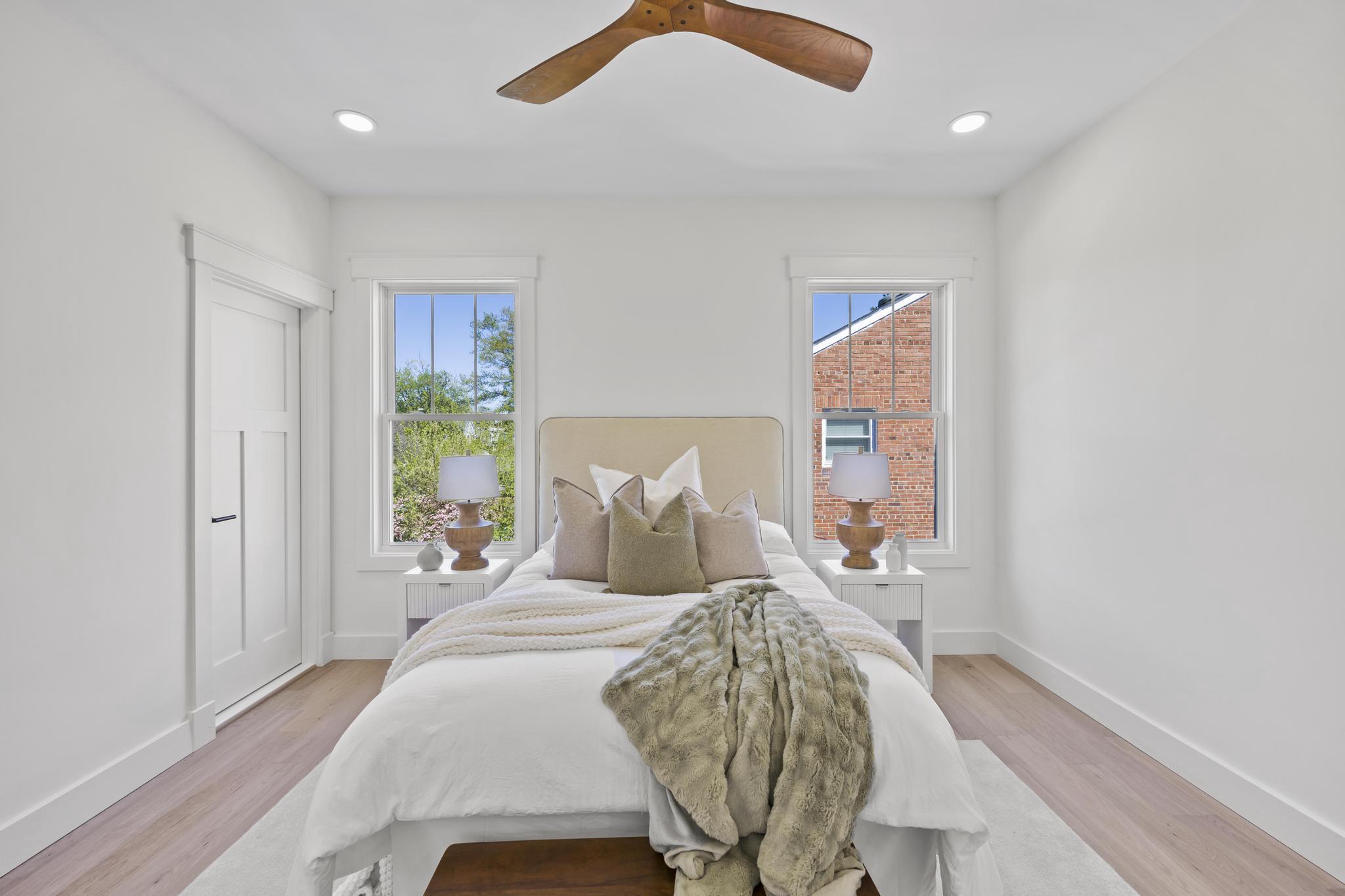 DEL RAY/ROSEMONT - Residential