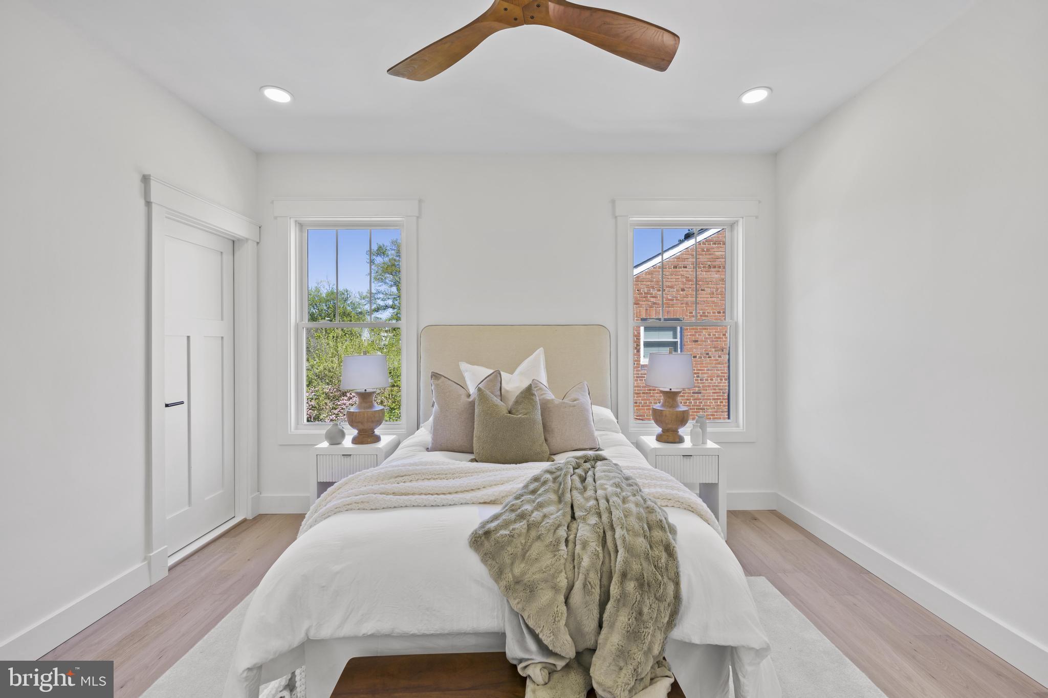 DEL RAY/ROSEMONT - Residential