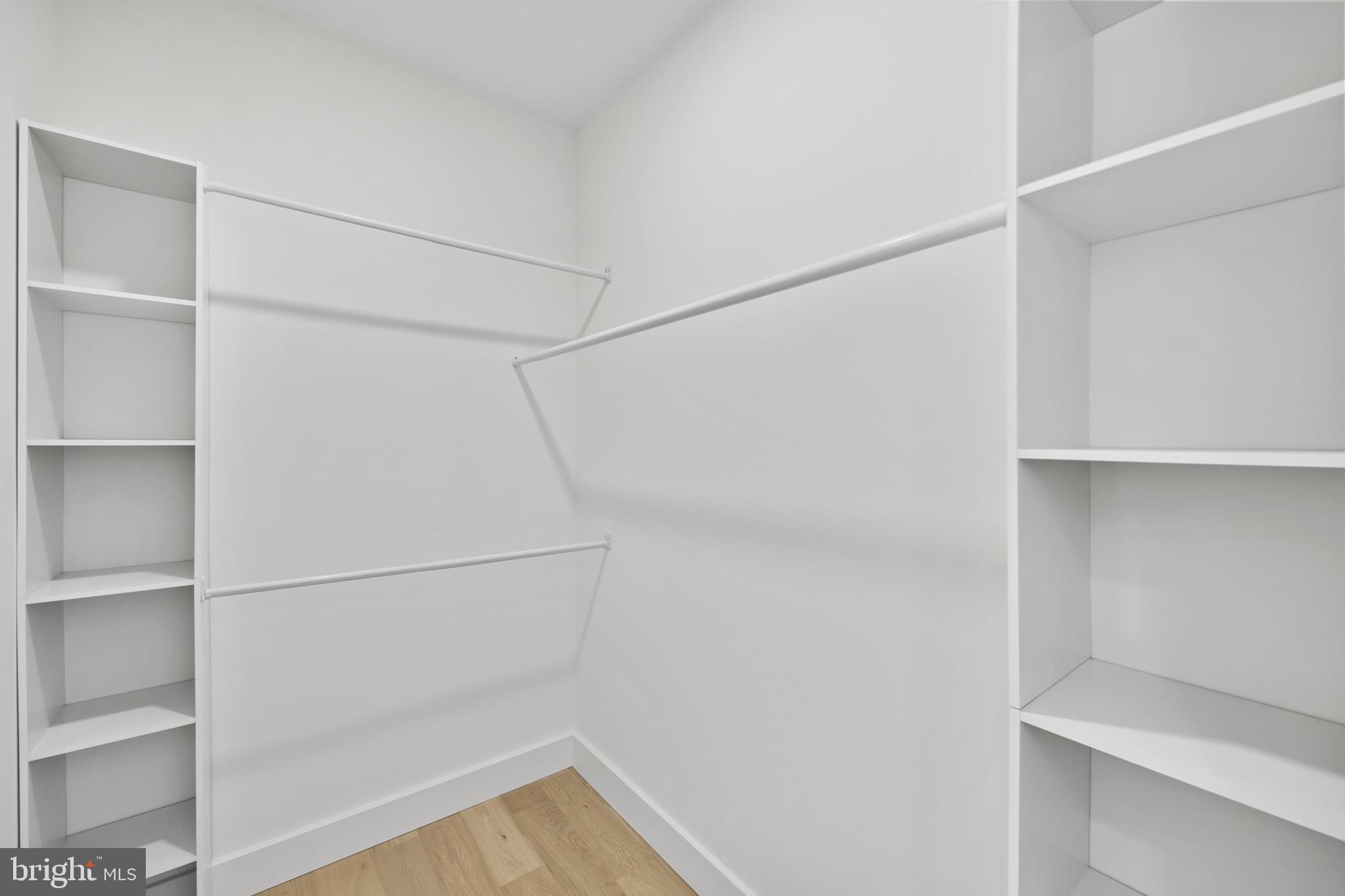 DEL RAY/ROSEMONT - Residential