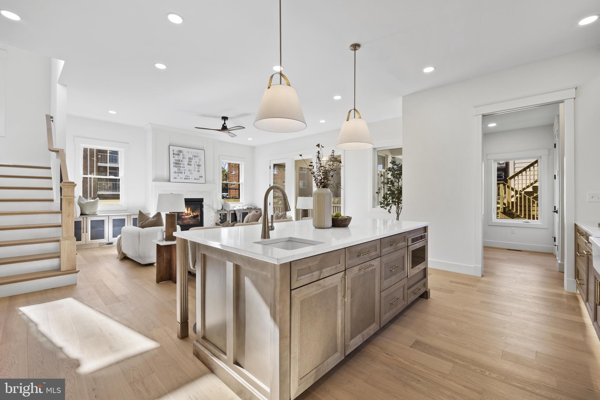 DEL RAY/ROSEMONT - Residential