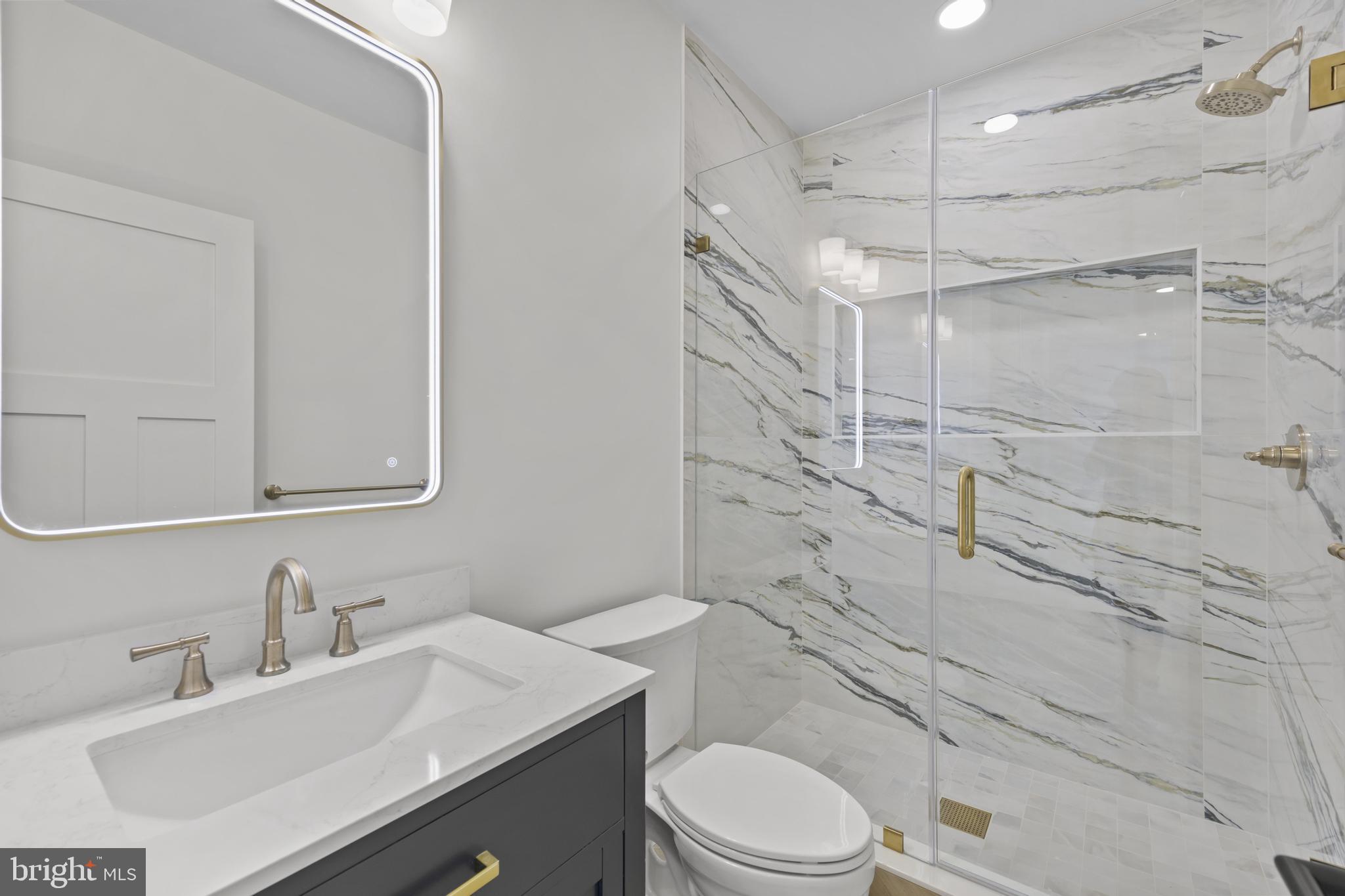 DEL RAY/ROSEMONT - Residential