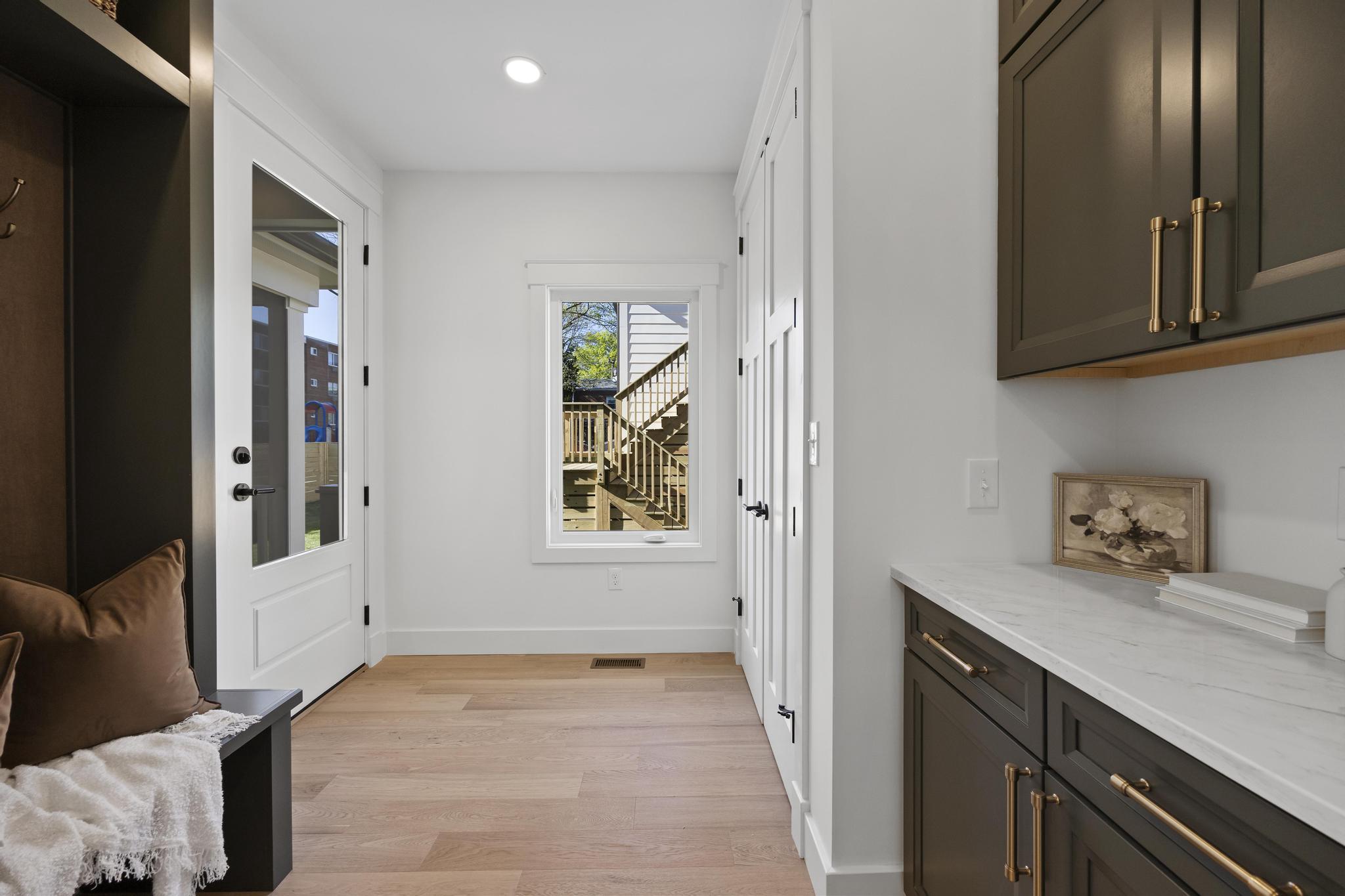 DEL RAY/ROSEMONT - Residential