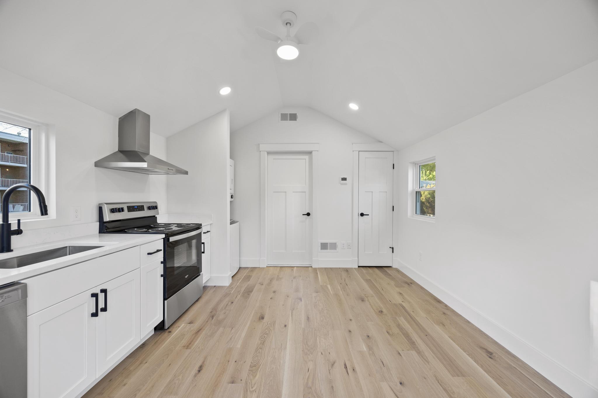 DEL RAY/ROSEMONT - Residential