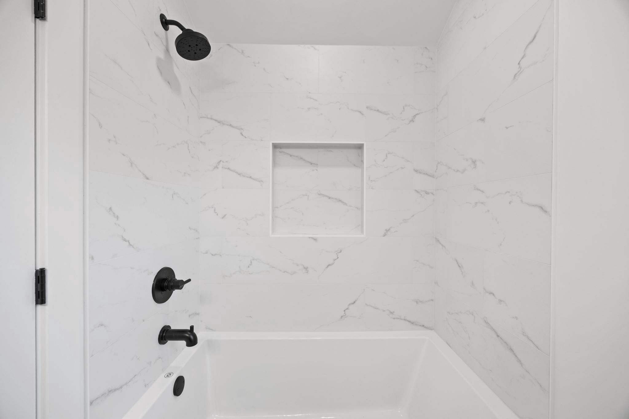 DEL RAY/ROSEMONT - Residential