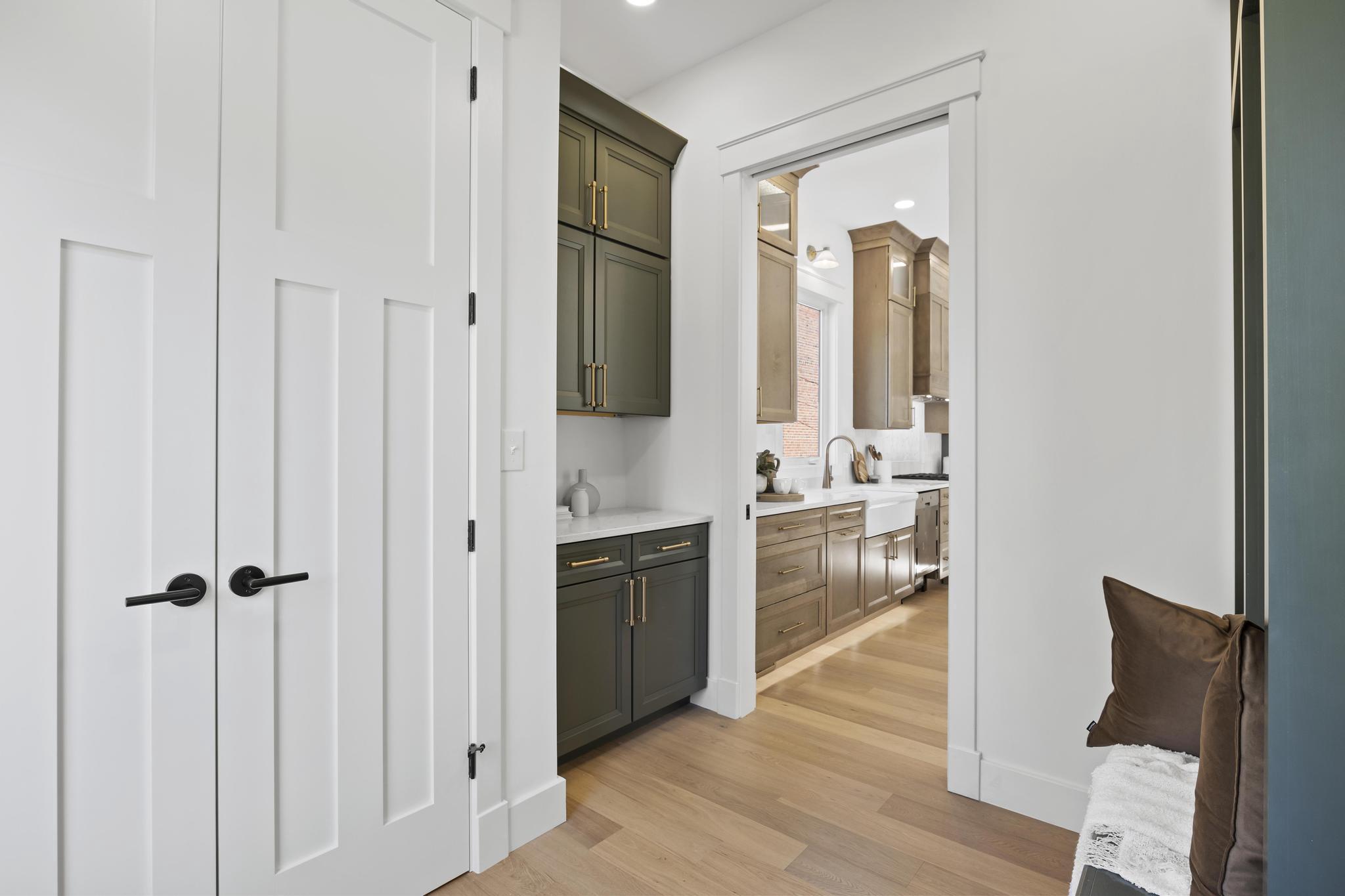 DEL RAY/ROSEMONT - Residential