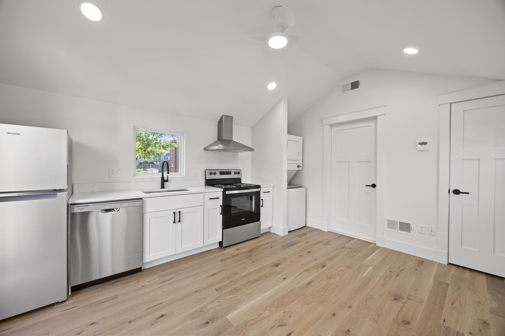 DEL RAY/ROSEMONT - Residential