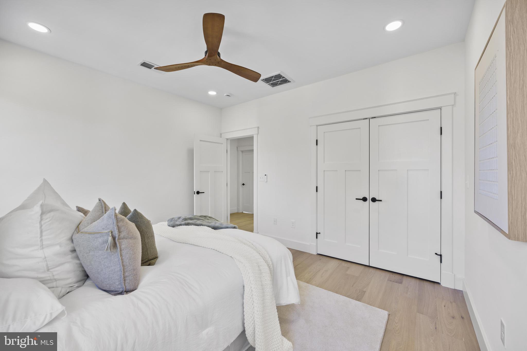 DEL RAY/ROSEMONT - Residential