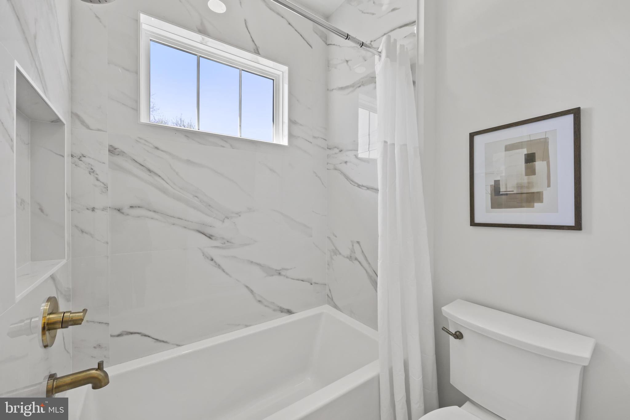 DEL RAY/ROSEMONT - Residential