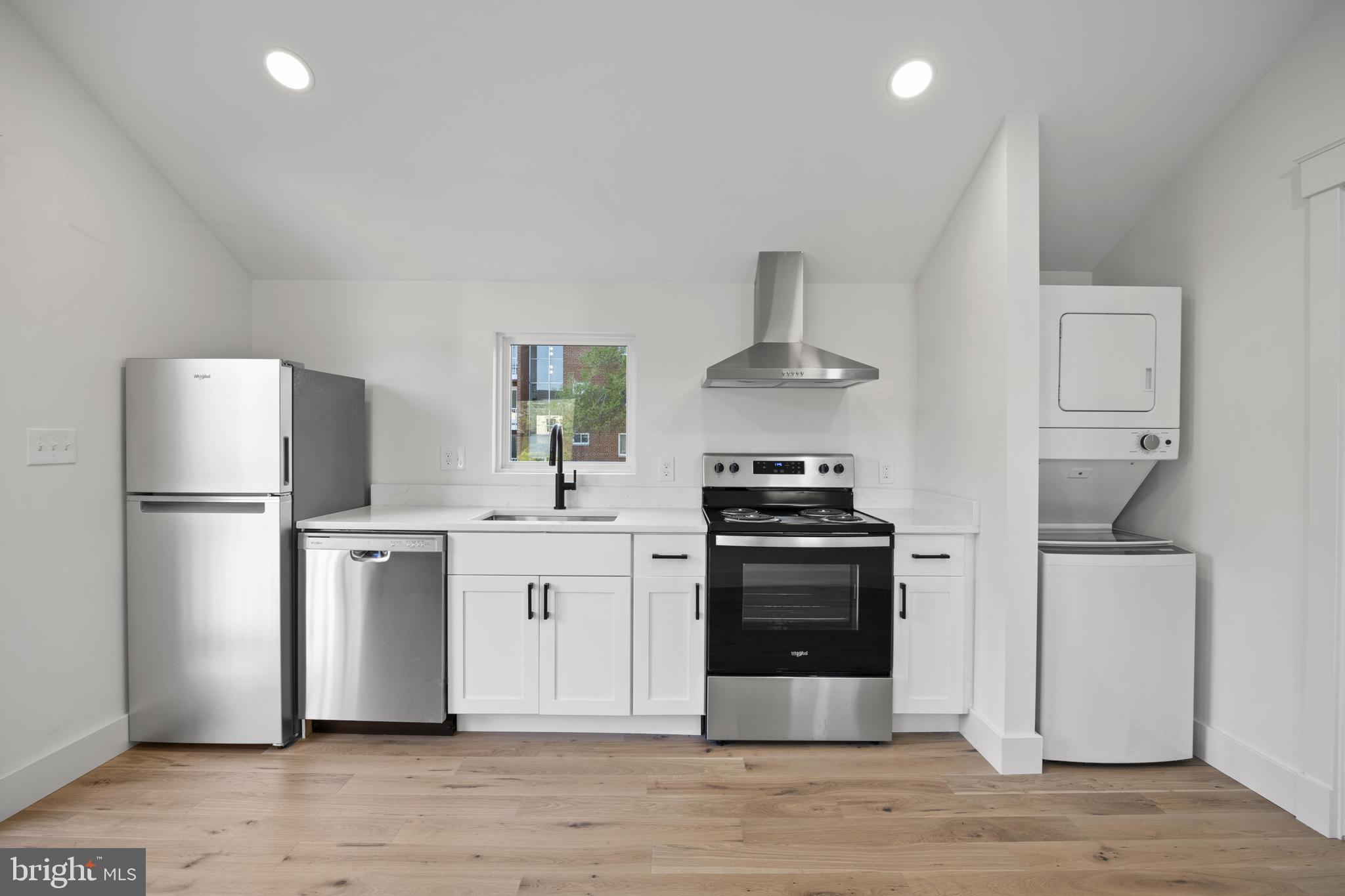 DEL RAY/ROSEMONT - Residential